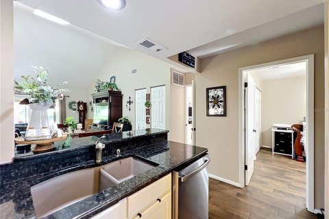 Condominio en venta en Mount Dora, Florida, 2 dormitorios, 93.92 m2 № 2149580 - foto 10