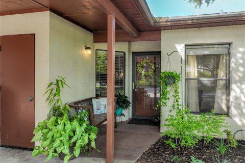 Condominio en venta en Mount Dora, Florida, 2 dormitorios, 93.92 m2 № 2149580 - foto 4