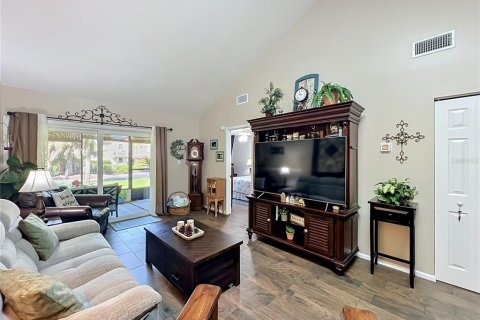 Condominio en venta en Mount Dora, Florida, 2 dormitorios, 93.92 m2 № 2149580 - foto 16