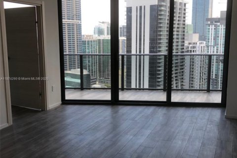 Condominio en venta en Miami, Florida, 1 dormitorio, 77.85 m2 № 1980142 - foto 2