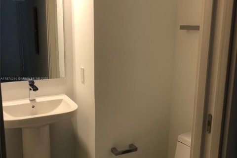 Condominio en venta en Miami, Florida, 1 dormitorio, 77.85 m2 № 1980142 - foto 11