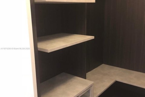 Condominio en venta en Miami, Florida, 1 dormitorio, 77.85 m2 № 1980142 - foto 9