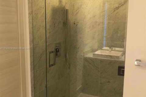 Condominio en venta en Miami, Florida, 1 dormitorio, 77.85 m2 № 1980142 - foto 7