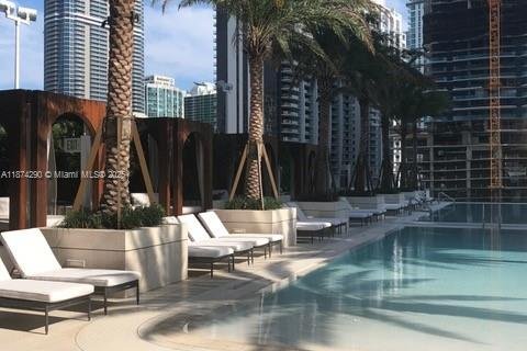 Condominio en venta en Miami, Florida, 1 dormitorio, 77.85 m2 № 1980142 - foto 16