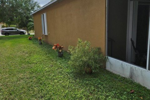 Villa ou maison à vendre à Port St. Lucie, Floride: 3 chambres, 141.68 m2 № 2268169 - photo 11