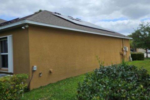 Villa ou maison à vendre à Port St. Lucie, Floride: 3 chambres, 141.68 m2 № 2268169 - photo 15