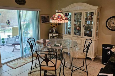 Villa ou maison à vendre à Port St. Lucie, Floride: 3 chambres, 141.68 m2 № 2268169 - photo 16