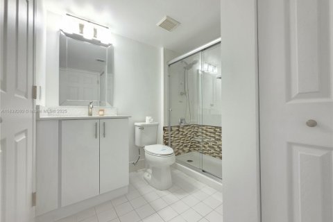Condo in Davie, Florida, 2 bedrooms  № 1827532 - photo 24