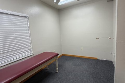 Propiedad comercial en venta en Kissimmee, Florida, 173.54 m2 № 2132275 - foto 21
