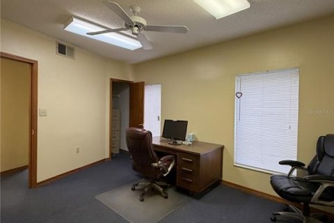 Propiedad comercial en venta en Kissimmee, Florida, 173.54 m2 № 2132275 - foto 5