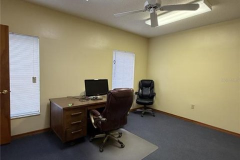 Propiedad comercial en venta en Kissimmee, Florida, 173.54 m2 № 2132275 - foto 6