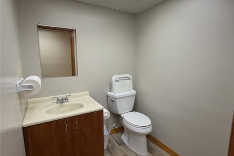 Propiedad comercial en venta en Kissimmee, Florida, 173.54 m2 № 2132275 - foto 10