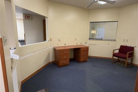 Propiedad comercial en venta en Kissimmee, Florida, 173.54 m2 № 2132275 - foto 14