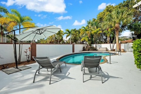 Townhouse in Fort Lauderdale, Florida 3 bedrooms, 167.22 sq.m. № 2191500