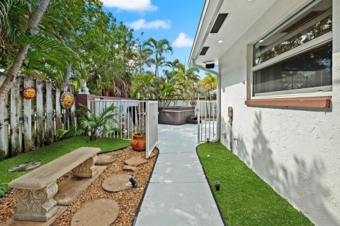 Townhouse in Fort Lauderdale, Florida 3 bedrooms, 167.22 sq.m. № 2191500 - photo 6