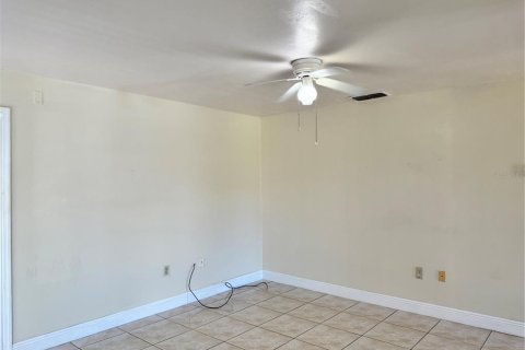 Adosado en venta en Kissimmee, Florida, 2 dormitorios, 96.43 m2 № 1796907 - foto 3