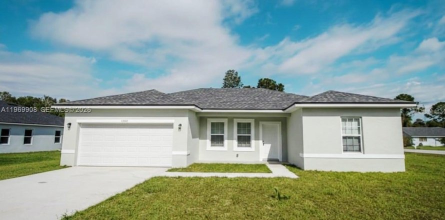 House in Ocala, Florida 4 bedrooms, 146.79 sq.m. № 2030726