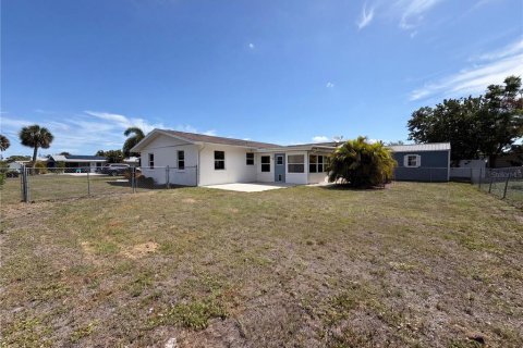 Villa ou maison à vendre à Englewood, Floride: 3 chambres, 129.88 m2 № 2120087 - photo 5