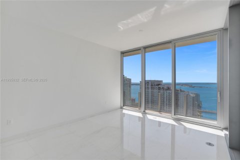 Condo in Miami, Florida, 4 bedrooms  № 2053985 - photo 13
