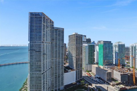 Condo in Miami, Florida, 4 bedrooms  № 2053985 - photo 3