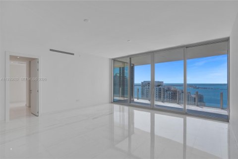 Condo in Miami, Florida, 4 bedrooms  № 2053985 - photo 16