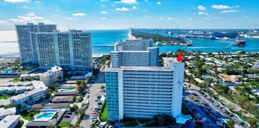 Condominio en Fort Lauderdale, Florida, 2 dormitorios № 977135