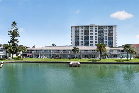 Copropriété à vendre à Clearwater, Floride: 2 chambres, 93.37 m2 № 2402829 - photo 8