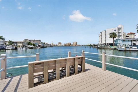 Copropriété à vendre à Clearwater, Floride: 2 chambres, 93.37 m2 № 2402829 - photo 5