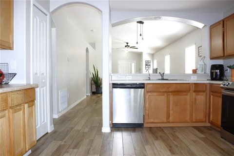 House in Hudson, Florida 3 bedrooms, 126.35 sq.m. № 1572533 - photo 13