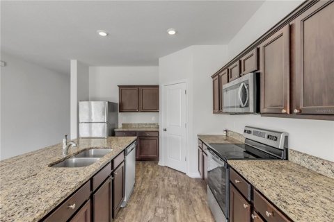 Villa ou maison à vendre à New Smyrna Beach, Floride: 4 chambres, 224.82 m2 № 2431122 - photo 12