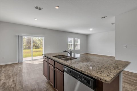 Villa ou maison à vendre à New Smyrna Beach, Floride: 4 chambres, 224.82 m2 № 2431122 - photo 11