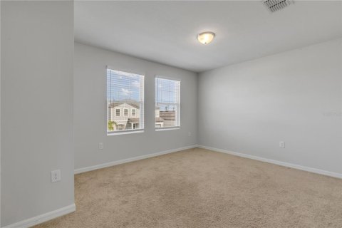 Villa ou maison à vendre à New Smyrna Beach, Floride: 4 chambres, 224.82 m2 № 2431122 - photo 18