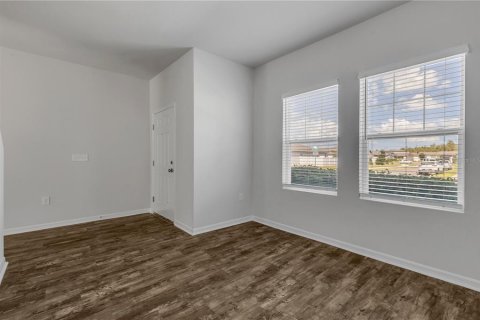 Villa ou maison à vendre à New Smyrna Beach, Floride: 4 chambres, 224.82 m2 № 2431122 - photo 6
