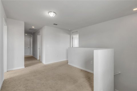 Villa ou maison à vendre à New Smyrna Beach, Floride: 4 chambres, 224.82 m2 № 2431122 - photo 17