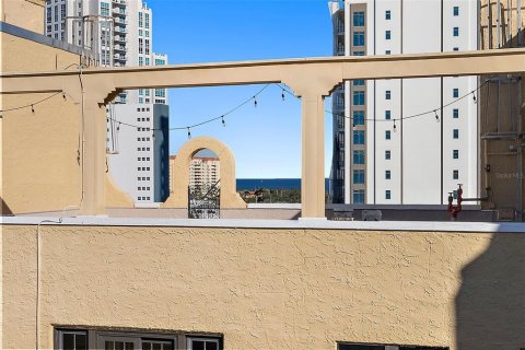 Condo in Saint Petersburg, Florida, 1 bedroom  № 1523122 - photo 17