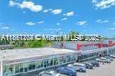 Commercial property in Miami Gardens, Florida № 1872162 - photo 30