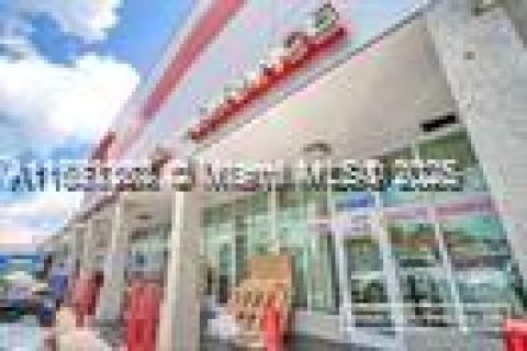 Commercial property in Miami Gardens, Florida № 1872162 - photo 24
