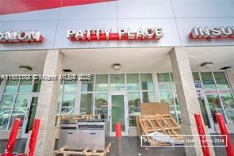 Commercial property in Miami Gardens, Florida № 1872162 - photo 13