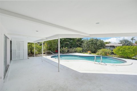 Casa en venta en Cape Coral, Florida, 3 dormitorios, 193.89 m2 № 1899437 - foto 25