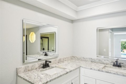Casa en venta en Cape Coral, Florida, 3 dormitorios, 193.89 m2 № 1899437 - foto 11