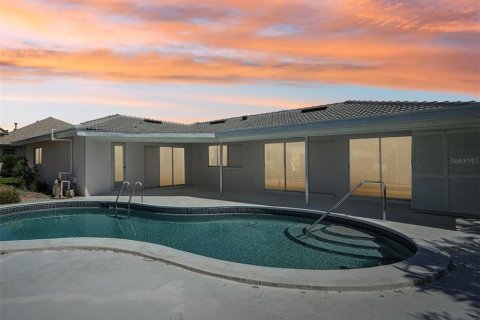 Casa en venta en Cape Coral, Florida, 3 dormitorios, 193.89 m2 № 1899437 - foto 4