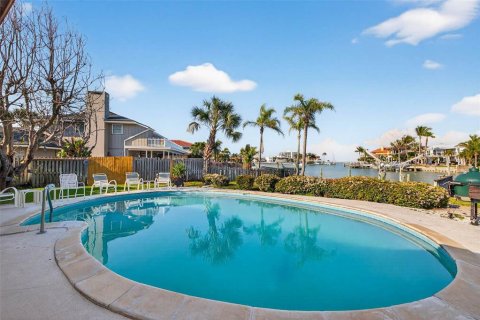 Casa en venta en Belleair Beach, Florida, 4 dormitorios, 286.42 m2 № 2151774 - foto 19