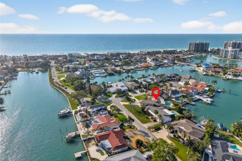 Casa en venta en Belleair Beach, Florida, 4 dormitorios, 286.42 m2 № 2151774 - foto 23