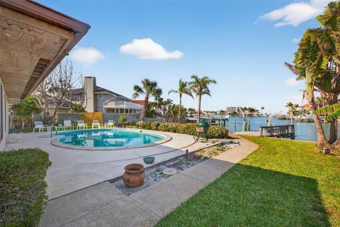 Casa en venta en Belleair Beach, Florida, 4 dormitorios, 286.42 m2 № 2151774 - foto 18
