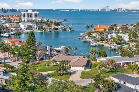 Casa en venta en Belleair Beach, Florida, 4 dormitorios, 286.42 m2 № 2151774 - foto 22