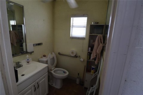 Immobilier commercial à vendre à Port Charlotte, Floride: 91.97 m2 № 2217284 - photo 4