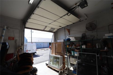 Immobilier commercial à vendre à Port Charlotte, Floride: 91.97 m2 № 2217284 - photo 5