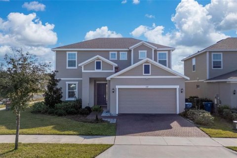 House in Davenport, Florida 4 bedrooms, 223.71 sq.m. № 2101150