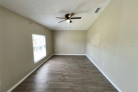 Casa en alquiler en Kissimmee, Florida, 3 dormitorios, 189.52 m2 № 2314746 - foto 9