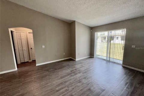 Casa en alquiler en Kissimmee, Florida, 3 dormitorios, 189.52 m2 № 2314746 - foto 11